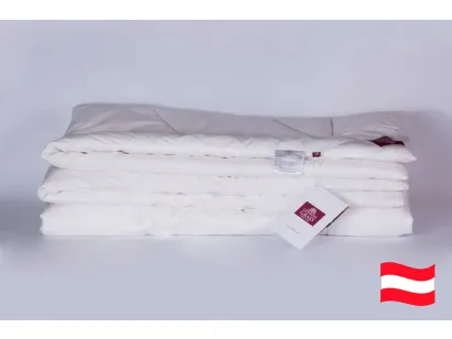 Одеяло всесезонное Cashmere Wool Grass стеганое с кантом 200x220